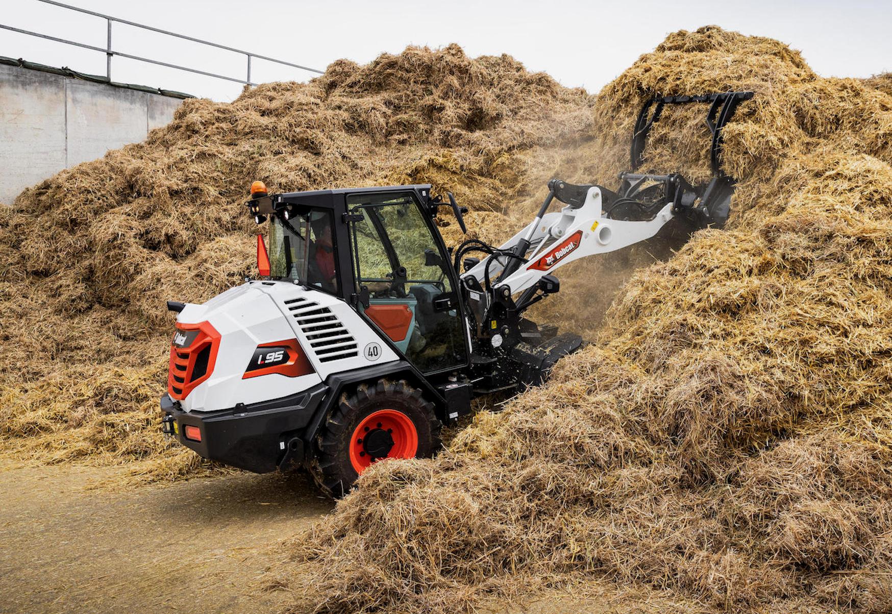 Bobcat compact range tops out with L95