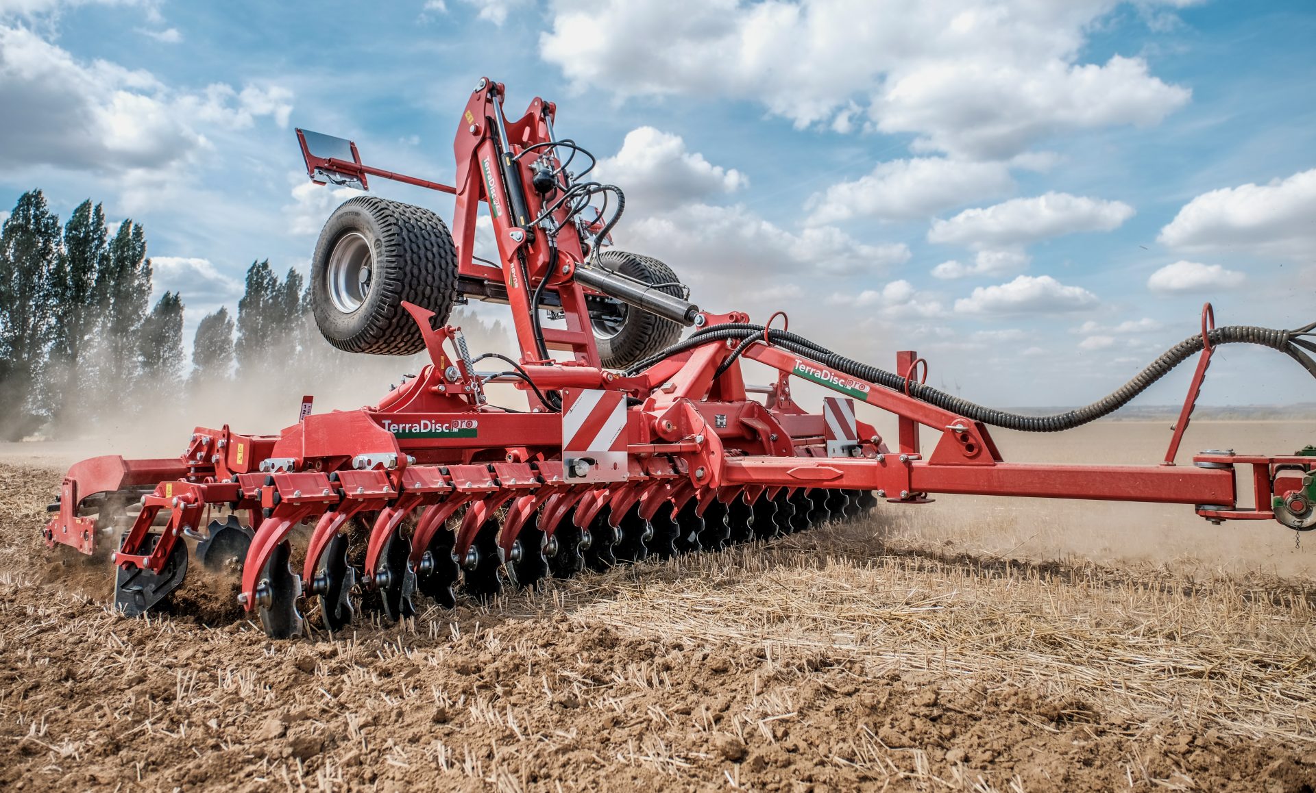 Knight expands tillage and sprayer ranges