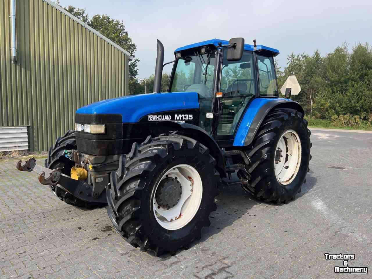 Tracteurs New Holland M135 Range Command, Creeper