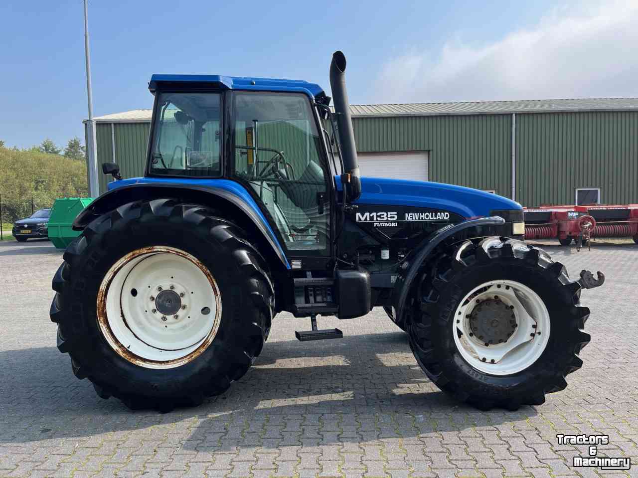 Tracteurs New Holland M135 Range Command, Creeper