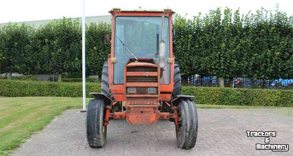 Tracteurs Renault 781 2WD Tractor