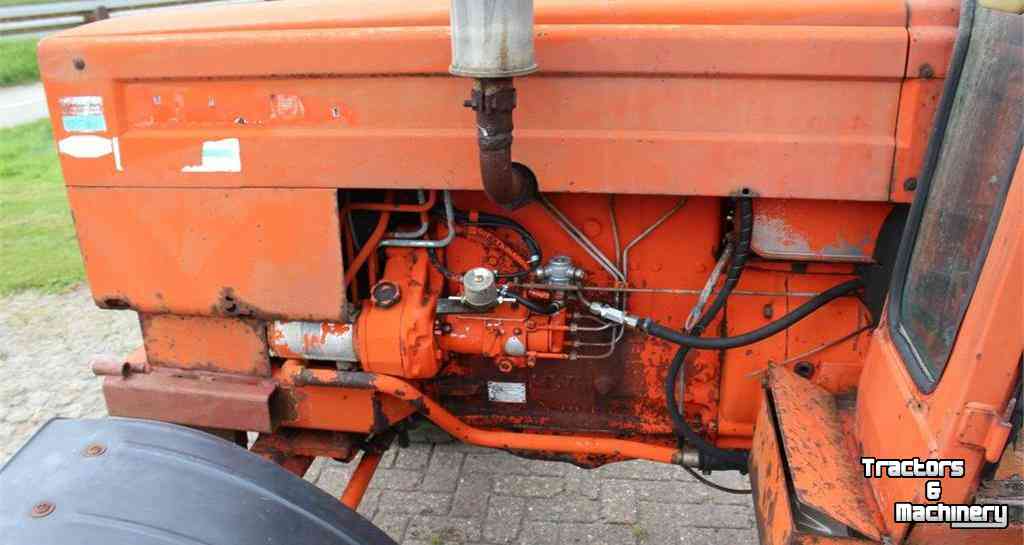 Tracteurs Renault 781 2WD Tractor