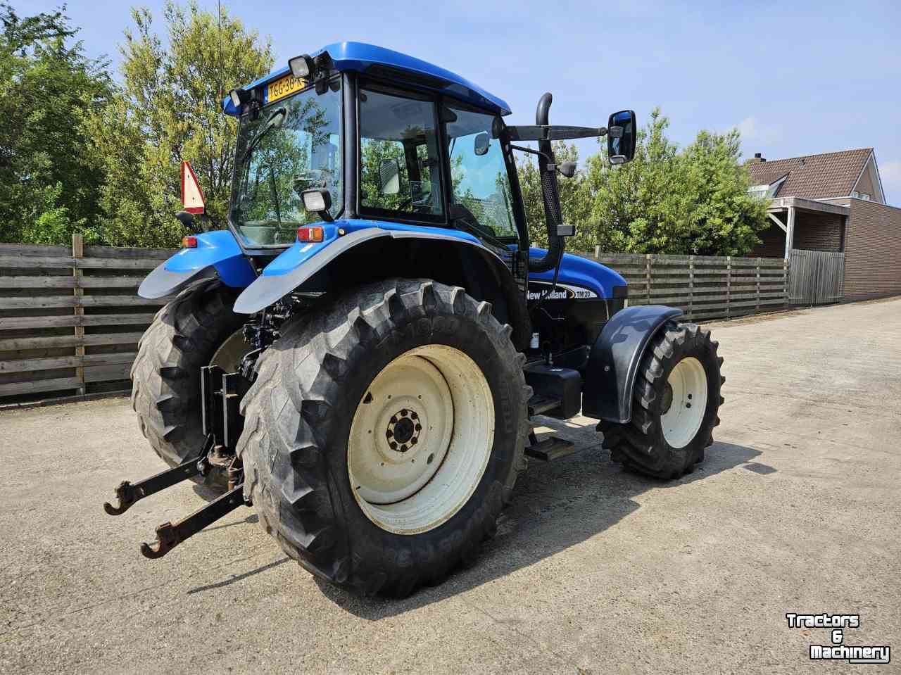 Tracteurs New Holland TM 120