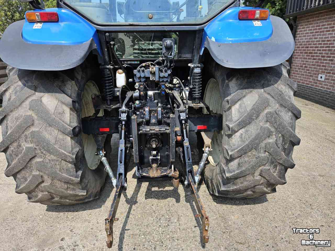 Tracteurs New Holland TM 120