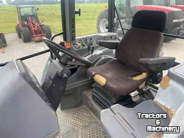 Tracteurs Ford 8240 SLE