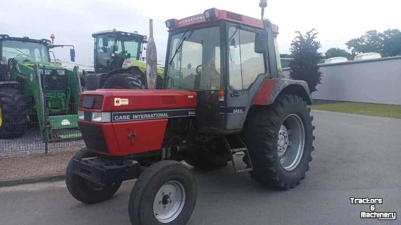 Tracteurs Case-IH 845 XL 2wd