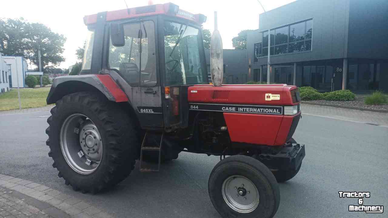 Tracteurs Case-IH 845 XL 2wd