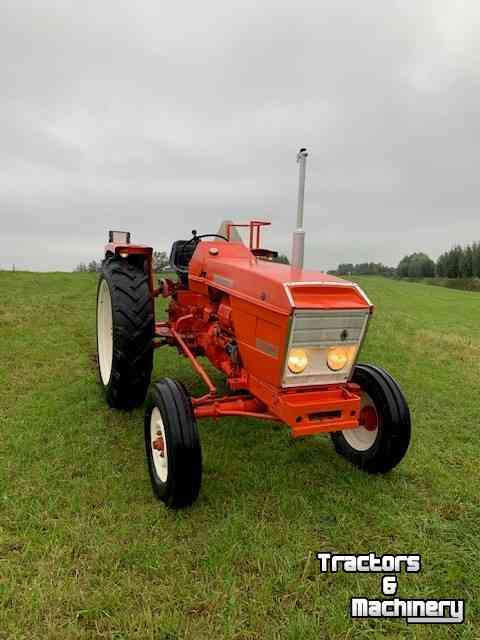 Tracteurs Renault 56