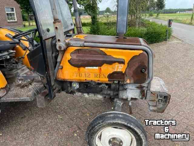 Tracteurs Renault 70.12