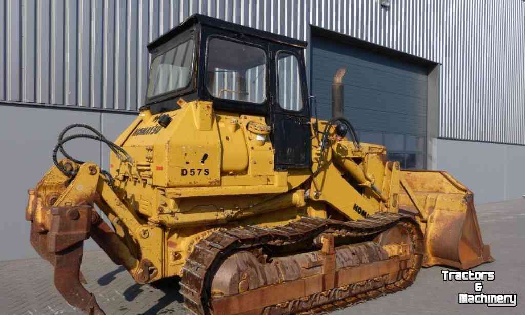 Chargeuse sur pneus Komatsu D57S Crawler Loader + Ripper