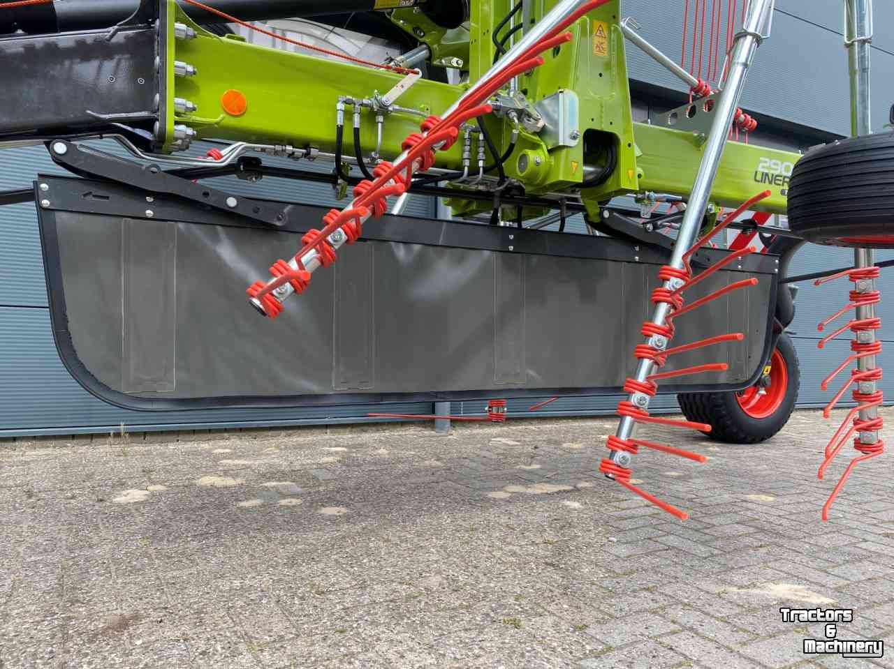 Andaineur Claas LINER 2900 DEMO 6 wielig