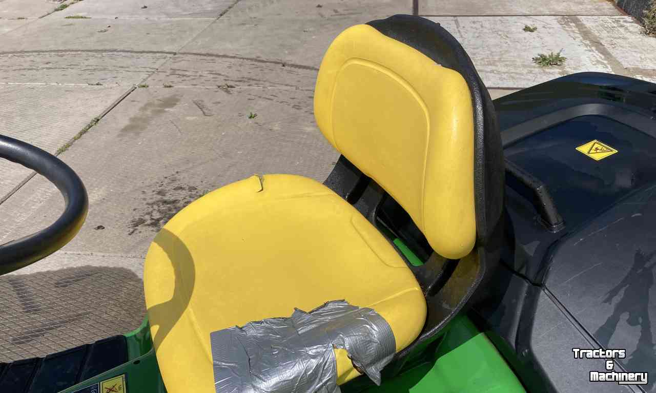 Faucheuse automotrice John Deere X 350 R Zitmaaier