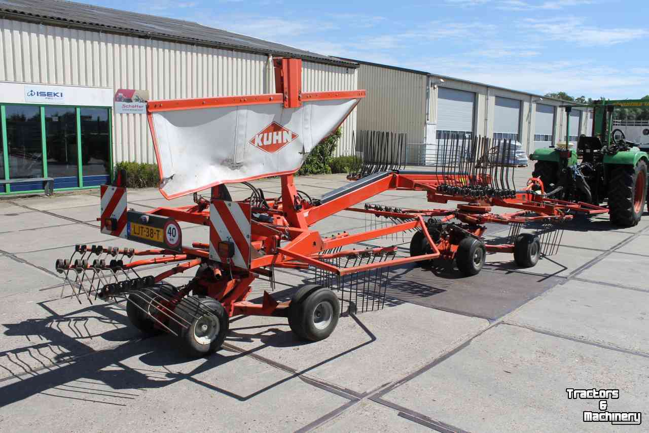 Andaineur Kuhn GA6622 dubbele cirkelhark wiersmachine hark rugger zijafleg treintjeshark