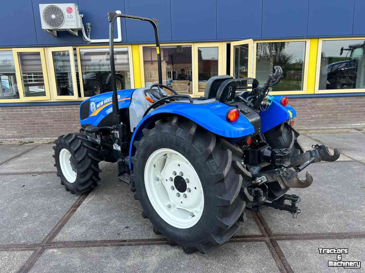 Tracteurs New Holland T3.55F tractor trekker tracteur