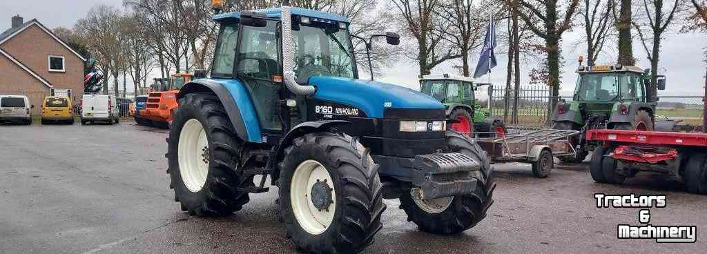 Tracteurs New Holland 8160 Tractor