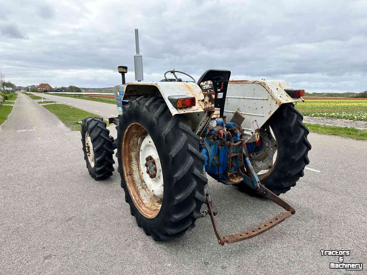 Tracteurs Ford 5000