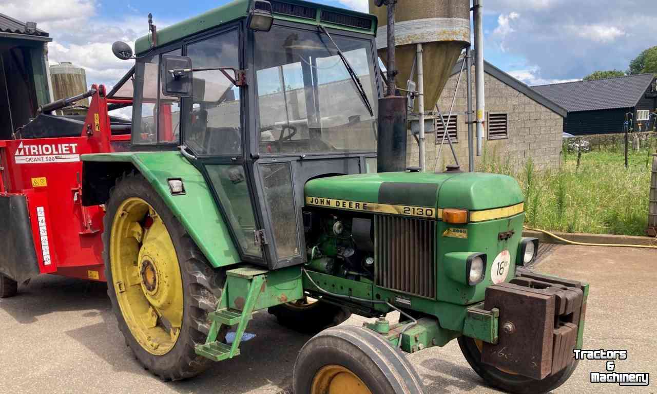 Tracteurs John Deere 2130 2WD Tractor