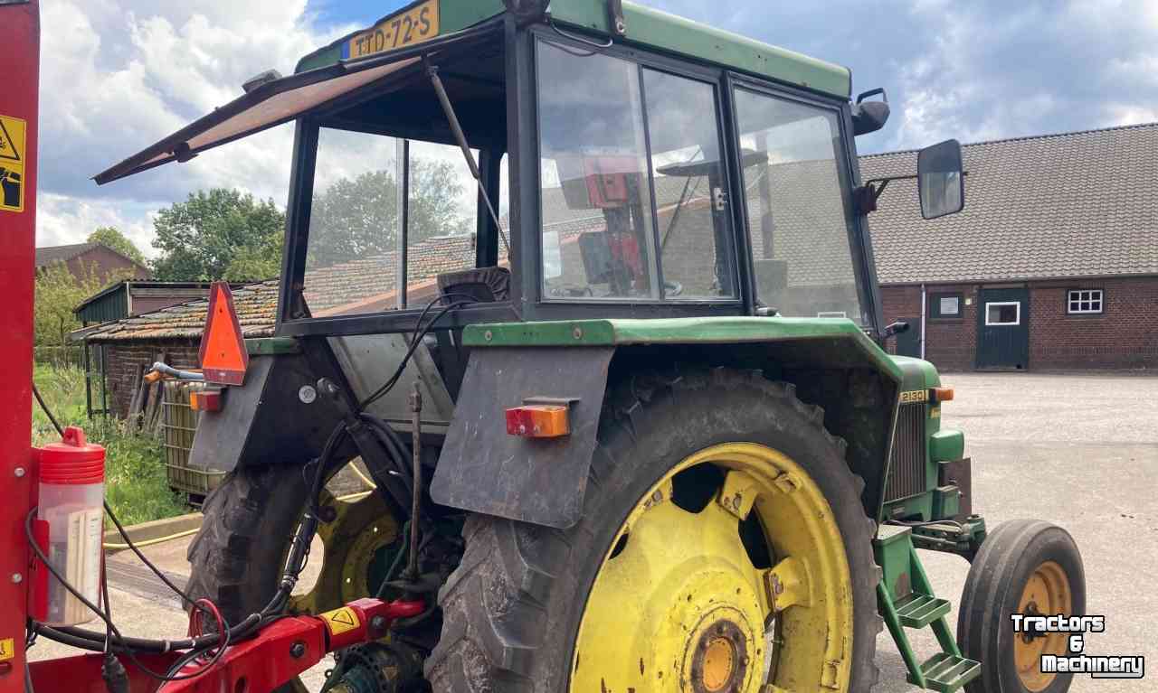 Tracteurs John Deere 2130 2WD Tractor