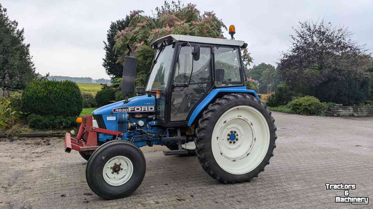 Tracteurs Ford 4630