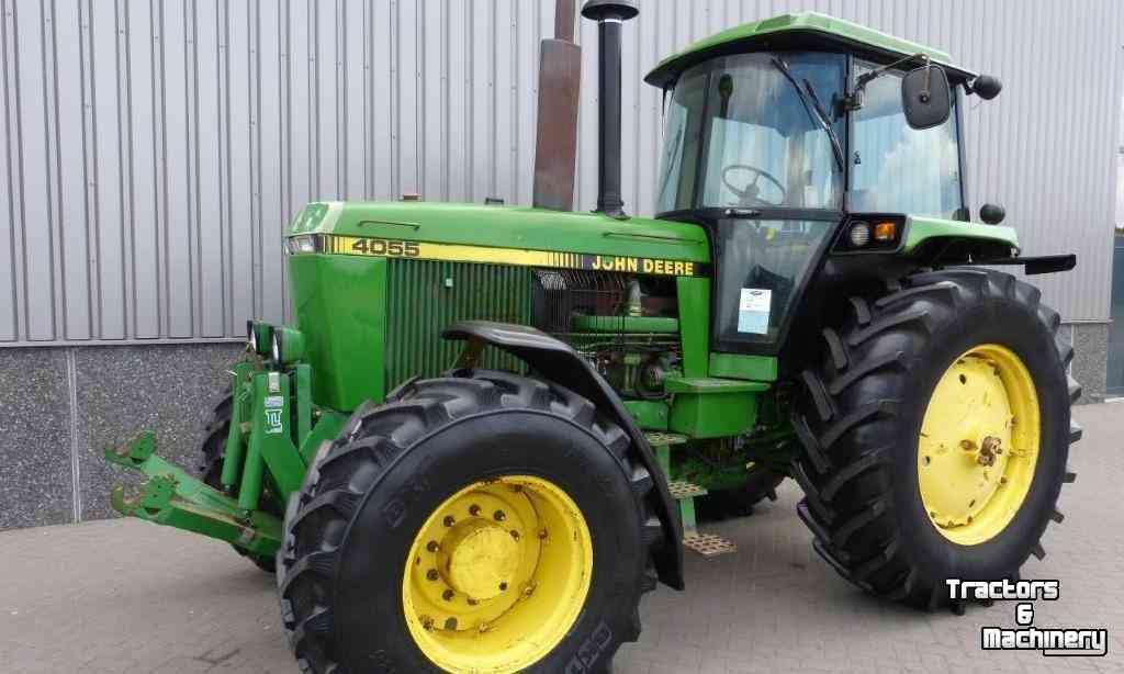 Tracteurs John Deere 4055 4WD Tractor