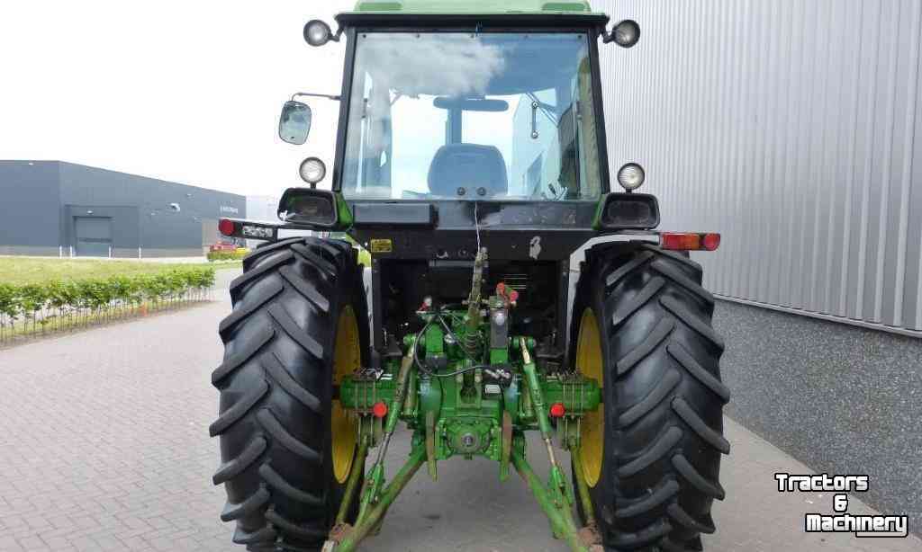 Tracteurs John Deere 4055 4WD Tractor