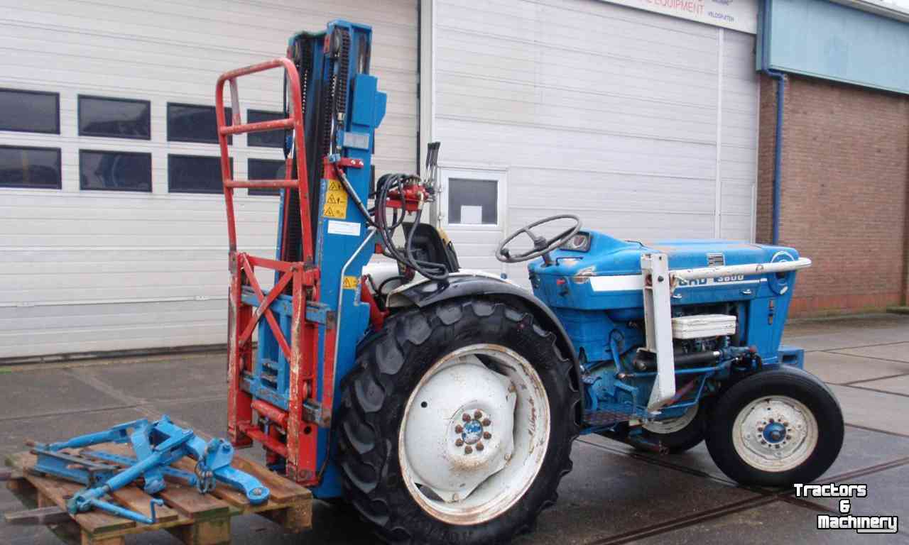Tracteurs Ford 3600