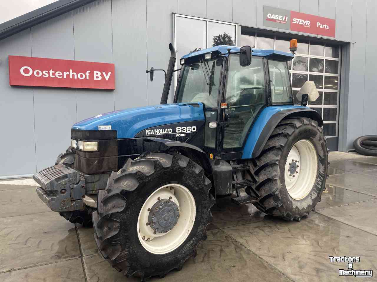 Tracteurs New Holland 8360 range command