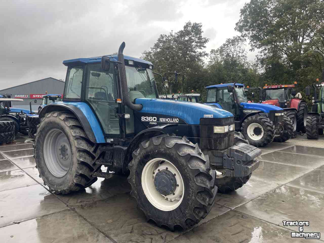 Tracteurs New Holland 8360 range command