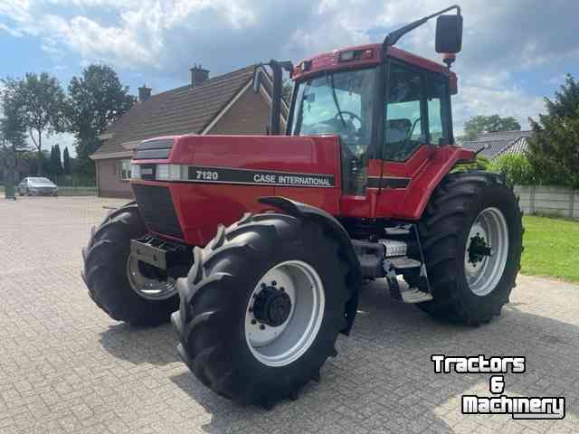 Tracteurs Case-IH Magnum 7120