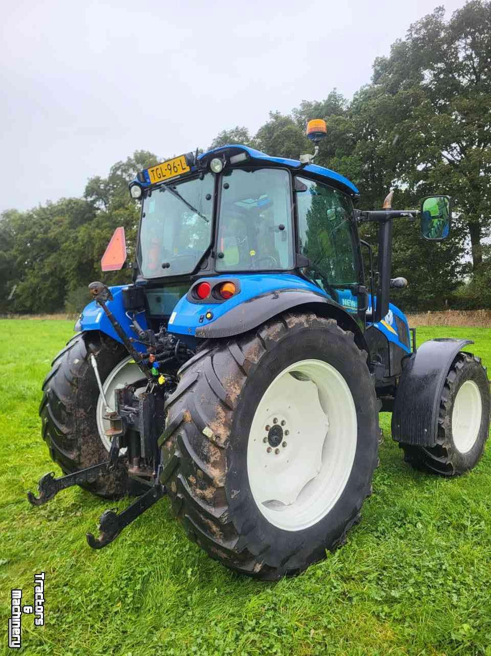 Tracteurs New Holland T4.85