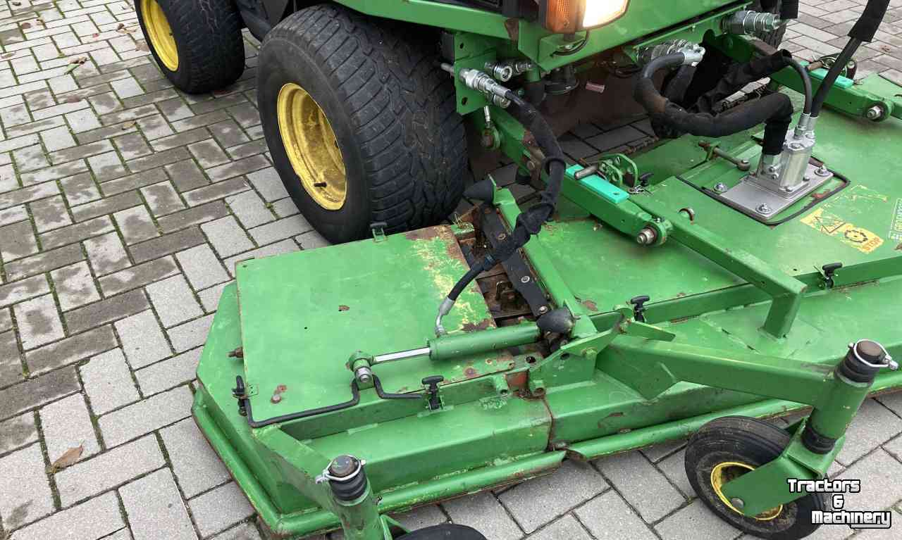 Faucheuse automotrice John Deere 1505 Professionele Zitmaaier