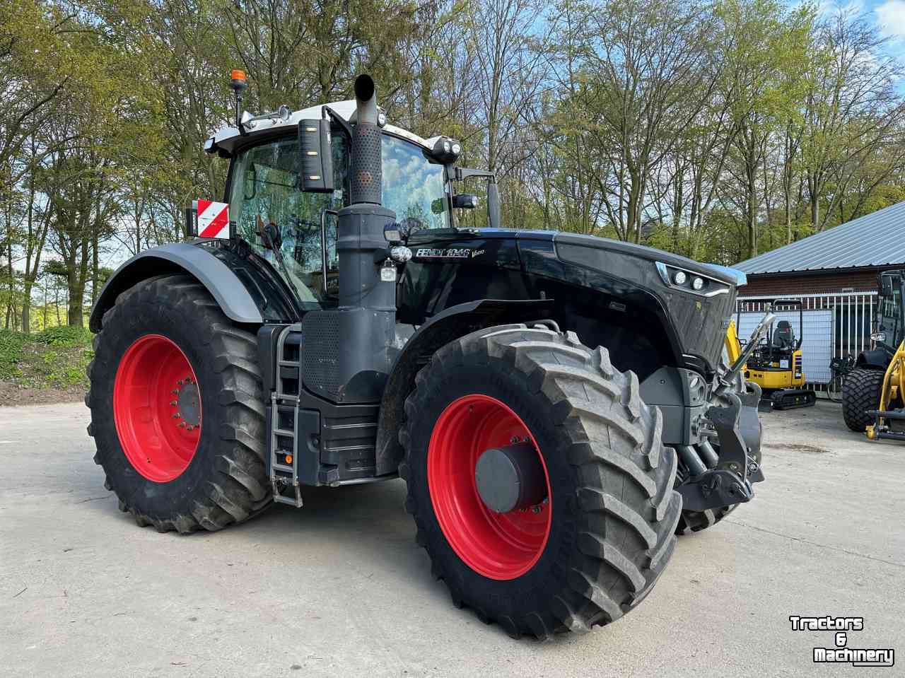 Tracteurs Fendt 1046 profi / rufa / black beauty
