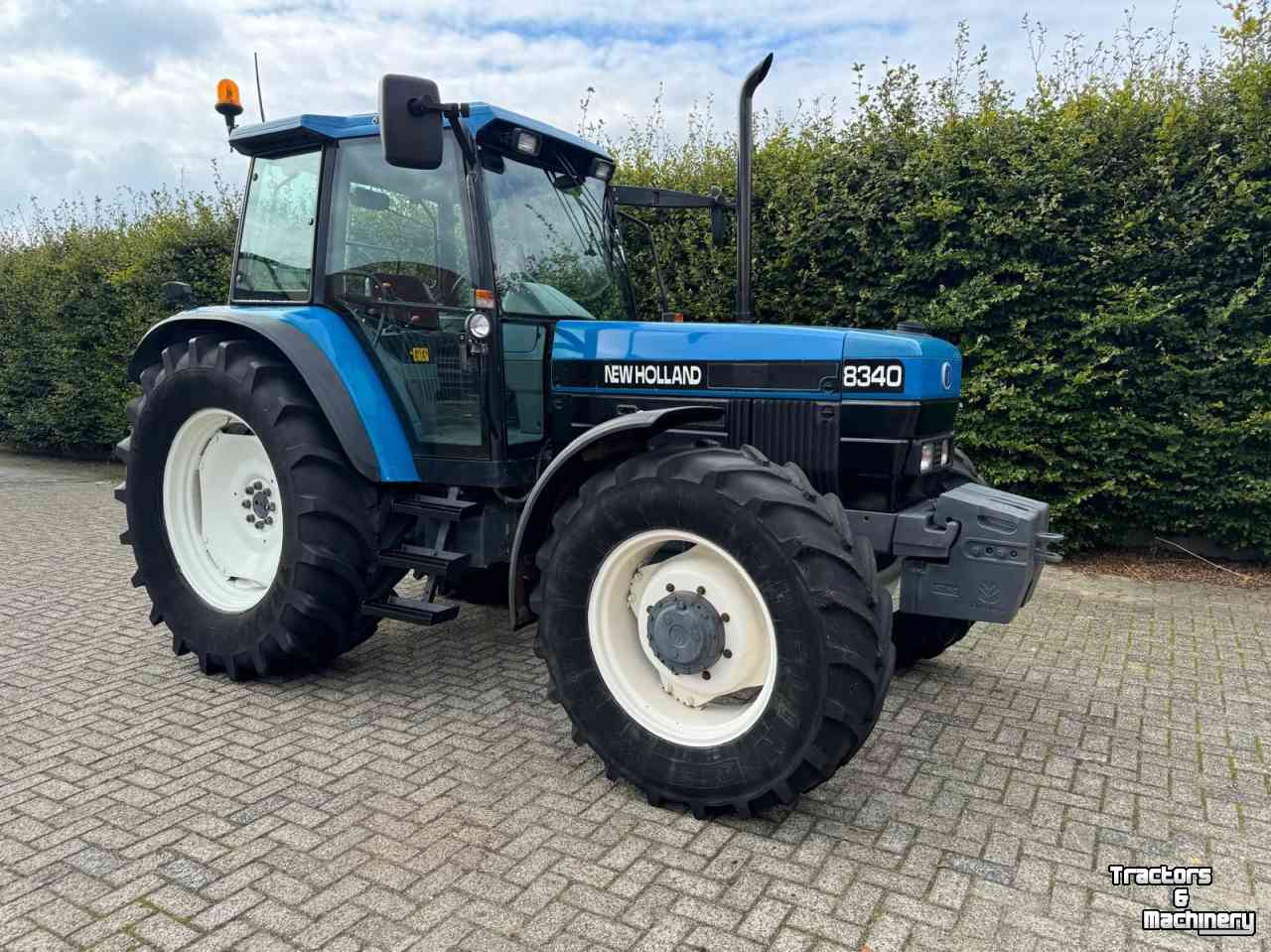 Tracteurs New Holland 8340 sle