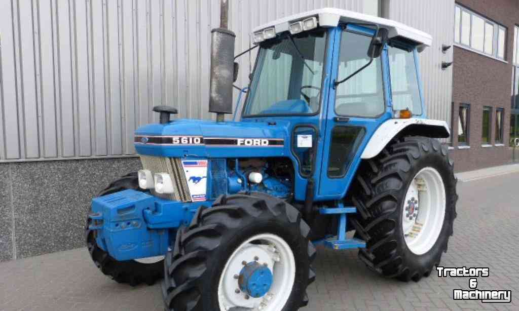 Tracteurs Ford 5610 4WD Tractor