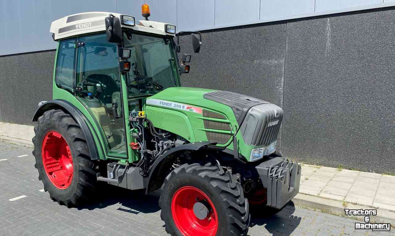 Tracteur pour vignes et vergers Fendt 209 F Vario Smalspoor Tractor