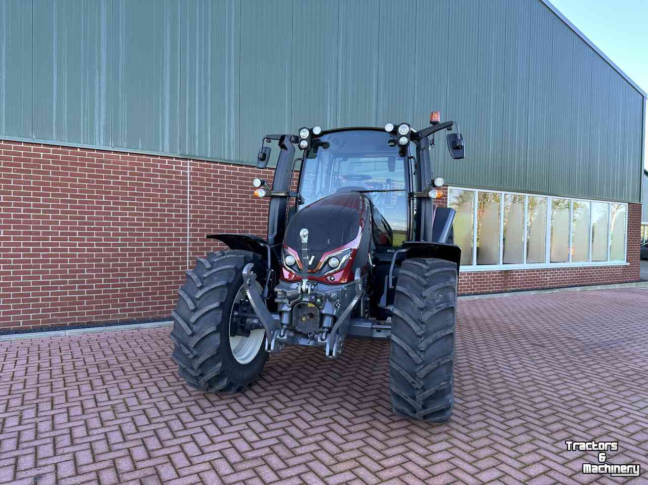 Tracteurs Valtra G115A