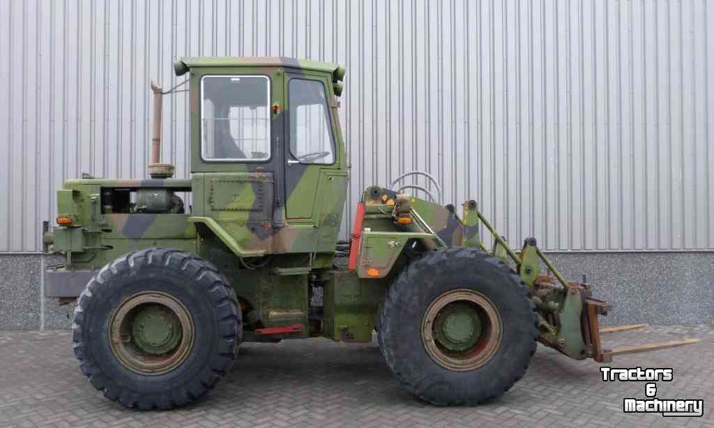 Chargeuse sur pneus Caterpillar 930 Wheel Loader Ex Army