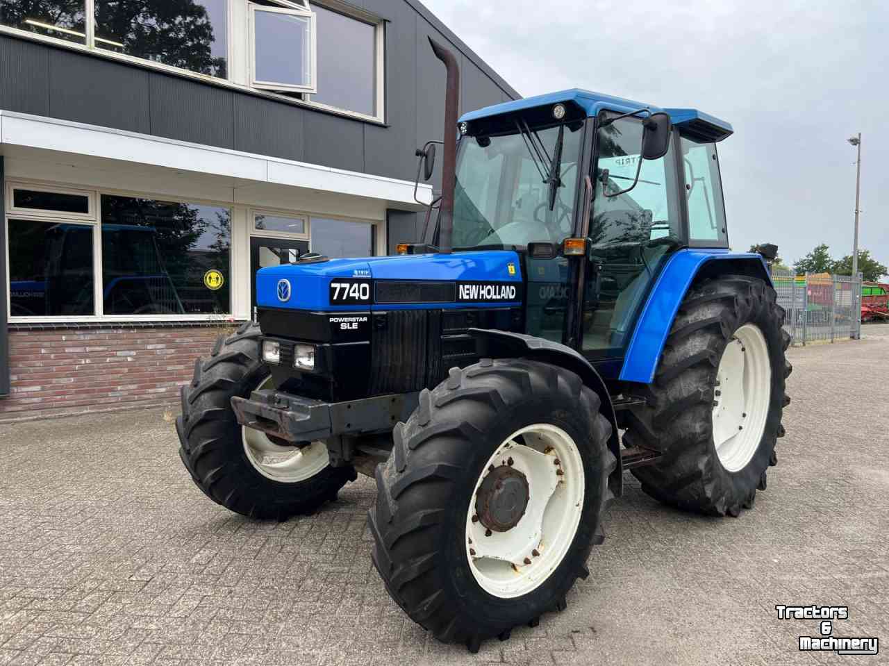 Tracteurs Ford 7740