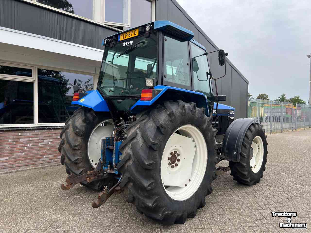 Tracteurs Ford 7740