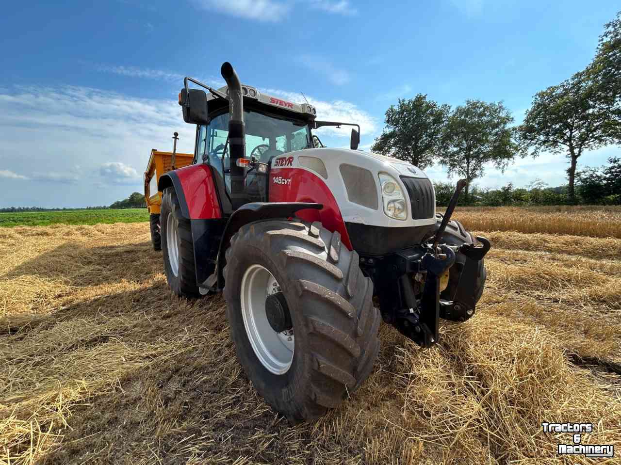 Tracteurs New Holland TVT 145 (Steyr kleuren)