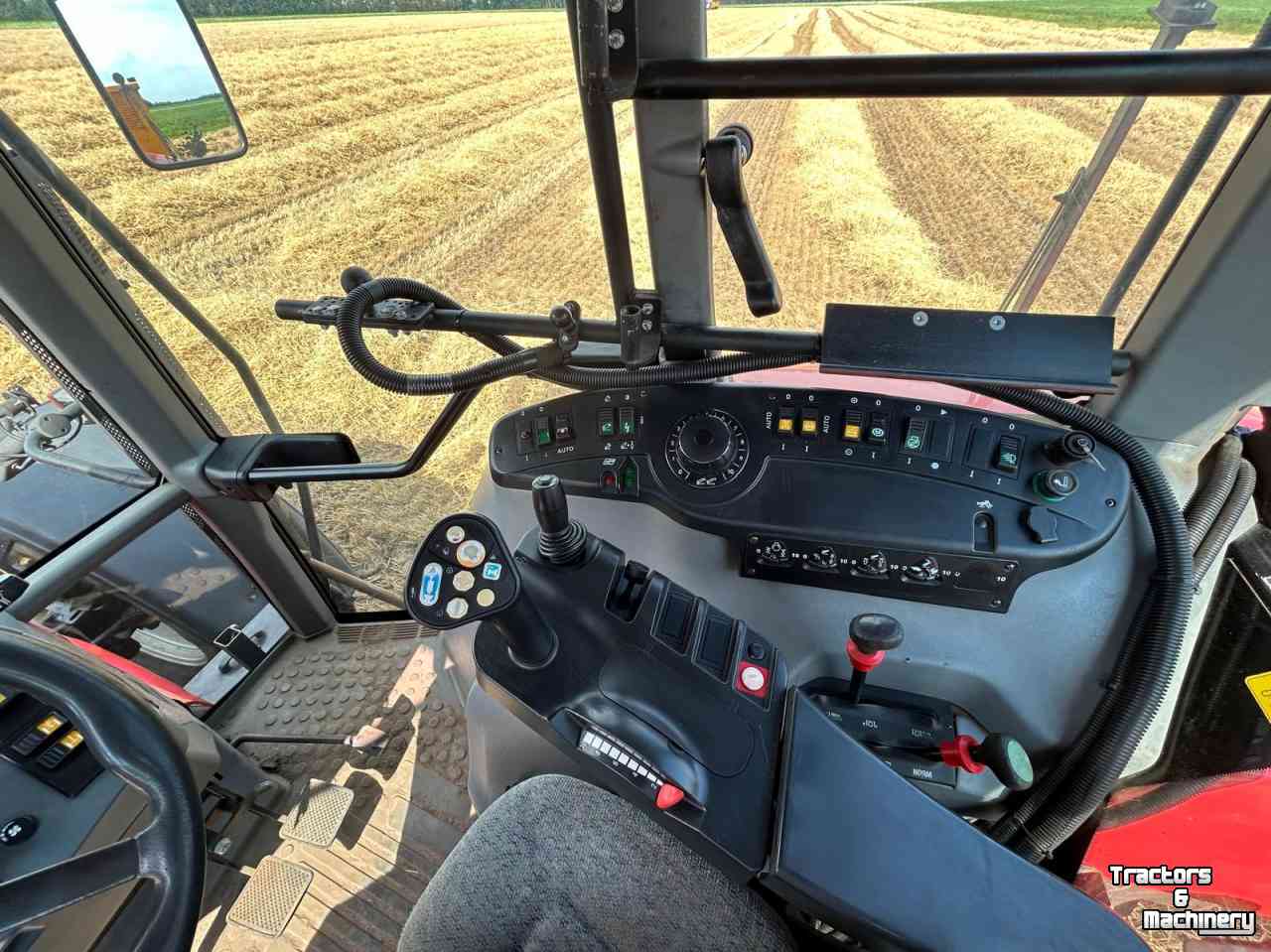 Tracteurs New Holland TVT 145 (Steyr kleuren)