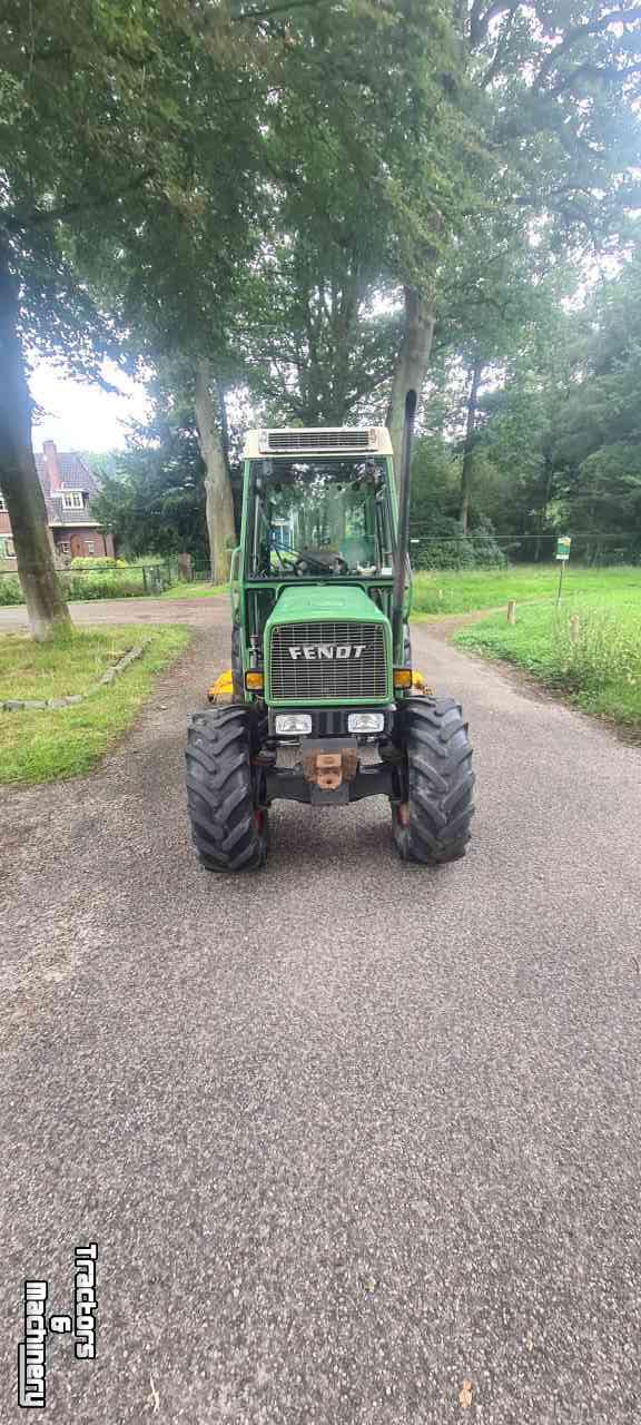 Tracteurs Fendt 260 v