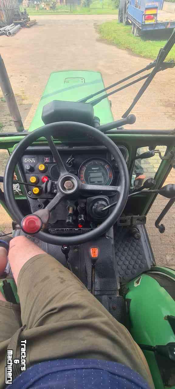 Tracteurs Fendt 260 v