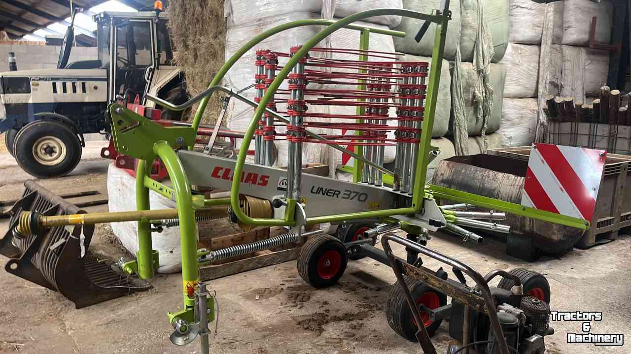 Andaineur Claas Liner 370