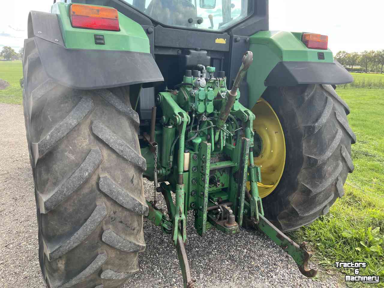 Tracteurs John Deere 6210