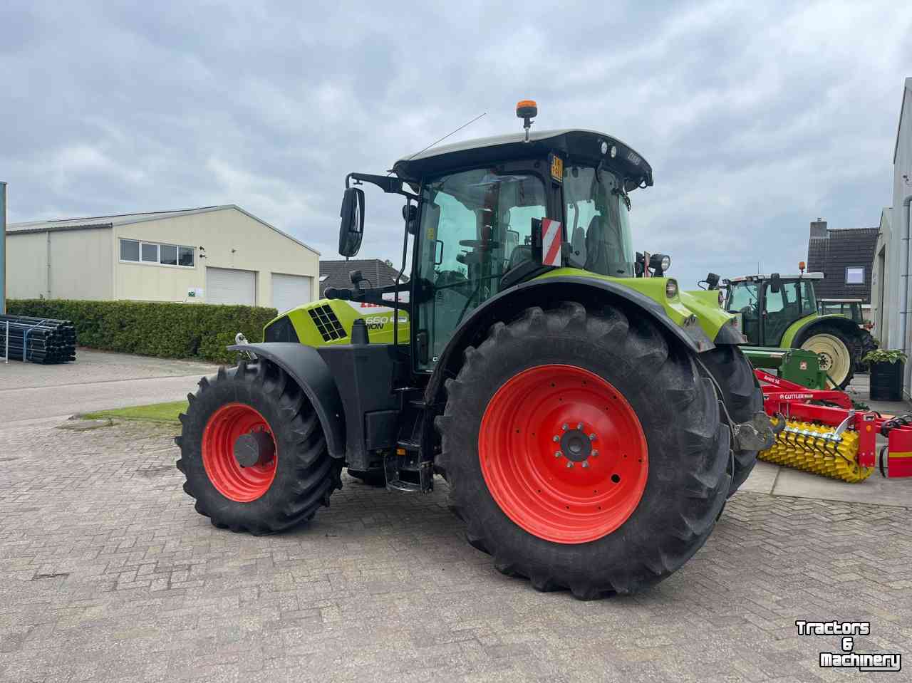 Tracteurs Claas Arion 660 Cebis C-Matic