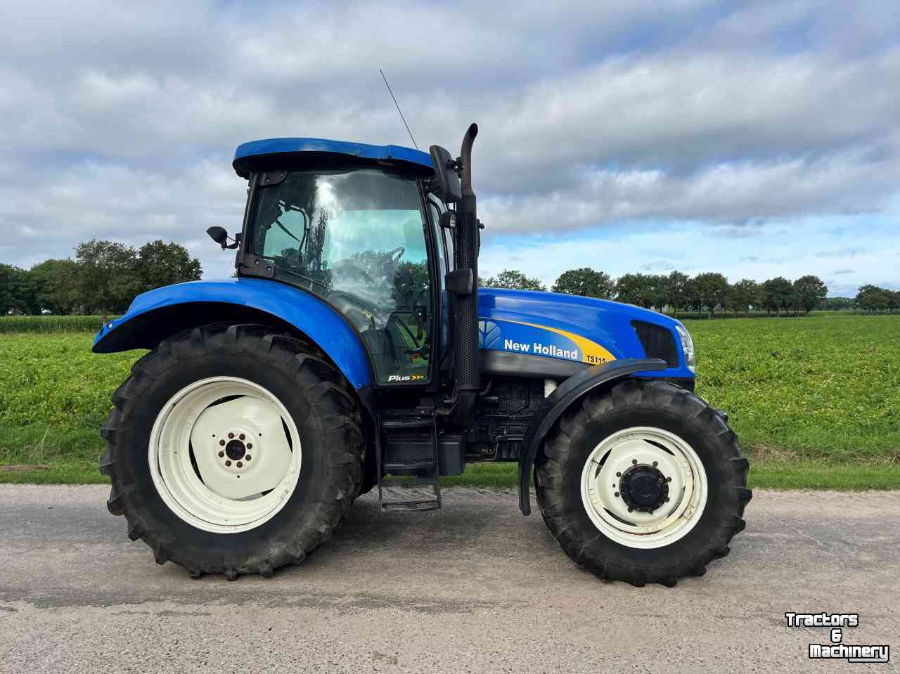 Tracteurs New Holland TS115A