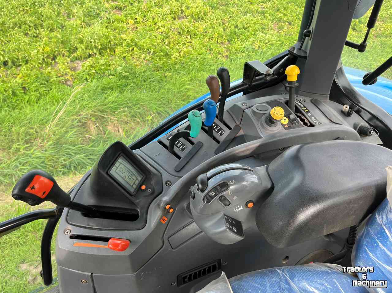 Tracteurs New Holland TS115A