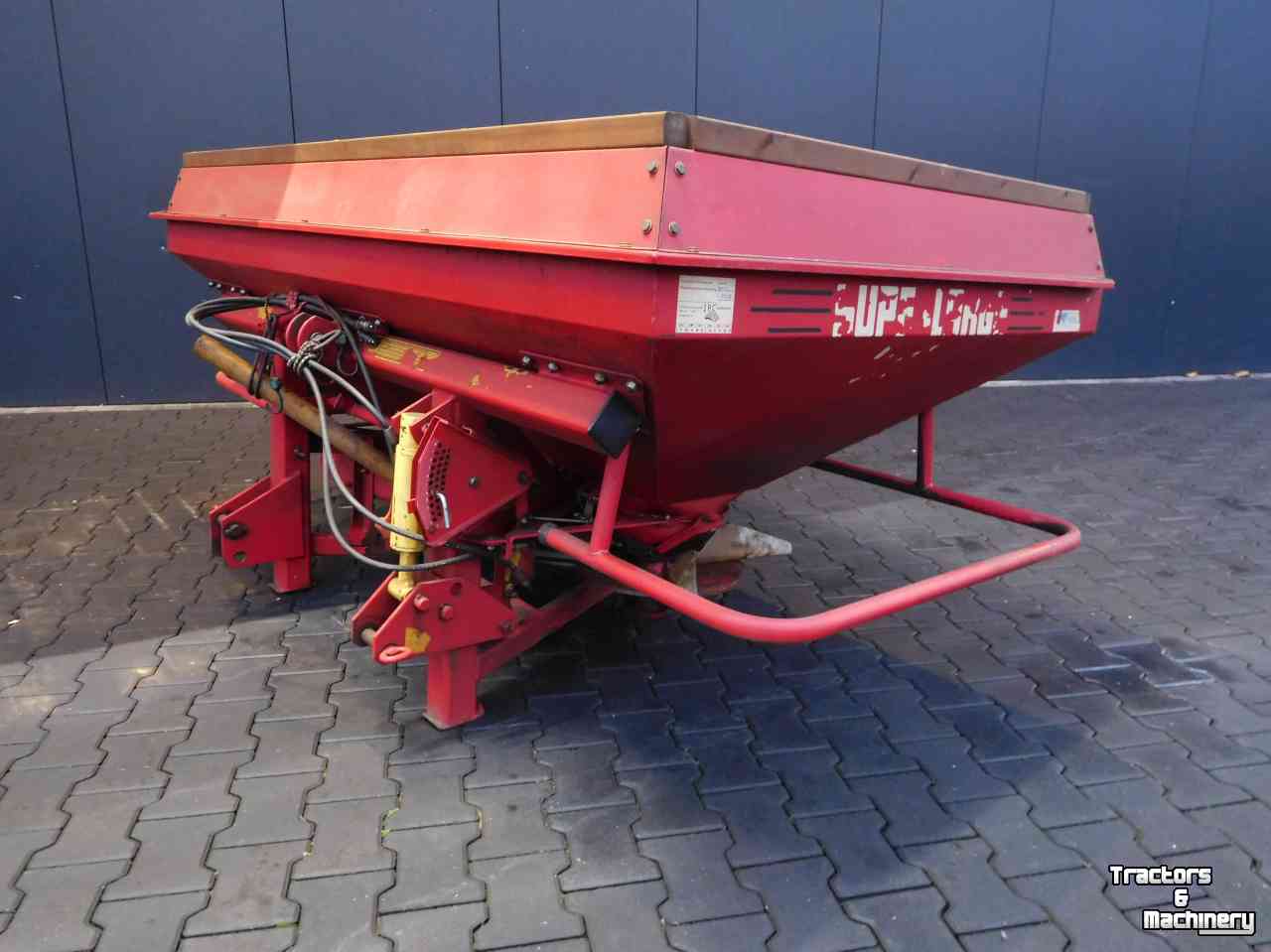 Distributeur d&#8216;engrais Lely Centerliner