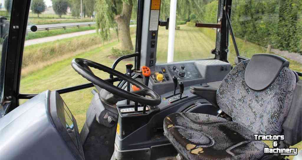 Tracteurs Ford 7840 SLE Tractor